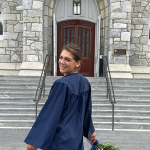 Meet your Posher, Ana